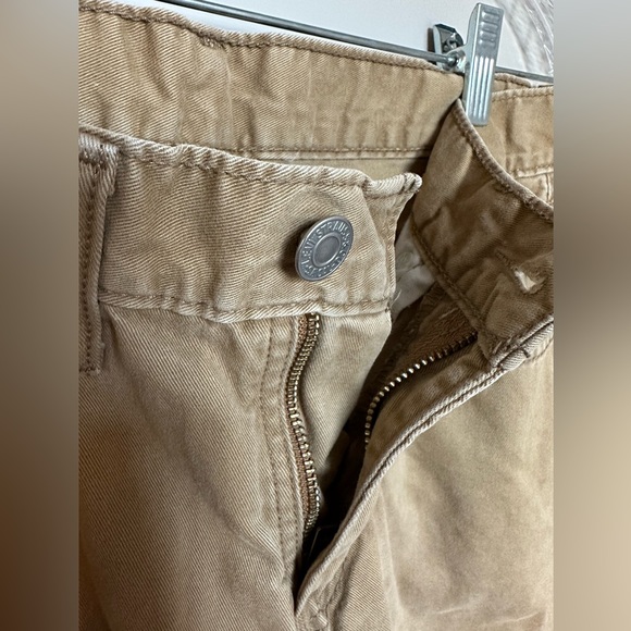 Levi’s 514 Khakis - Picture 4 of 4